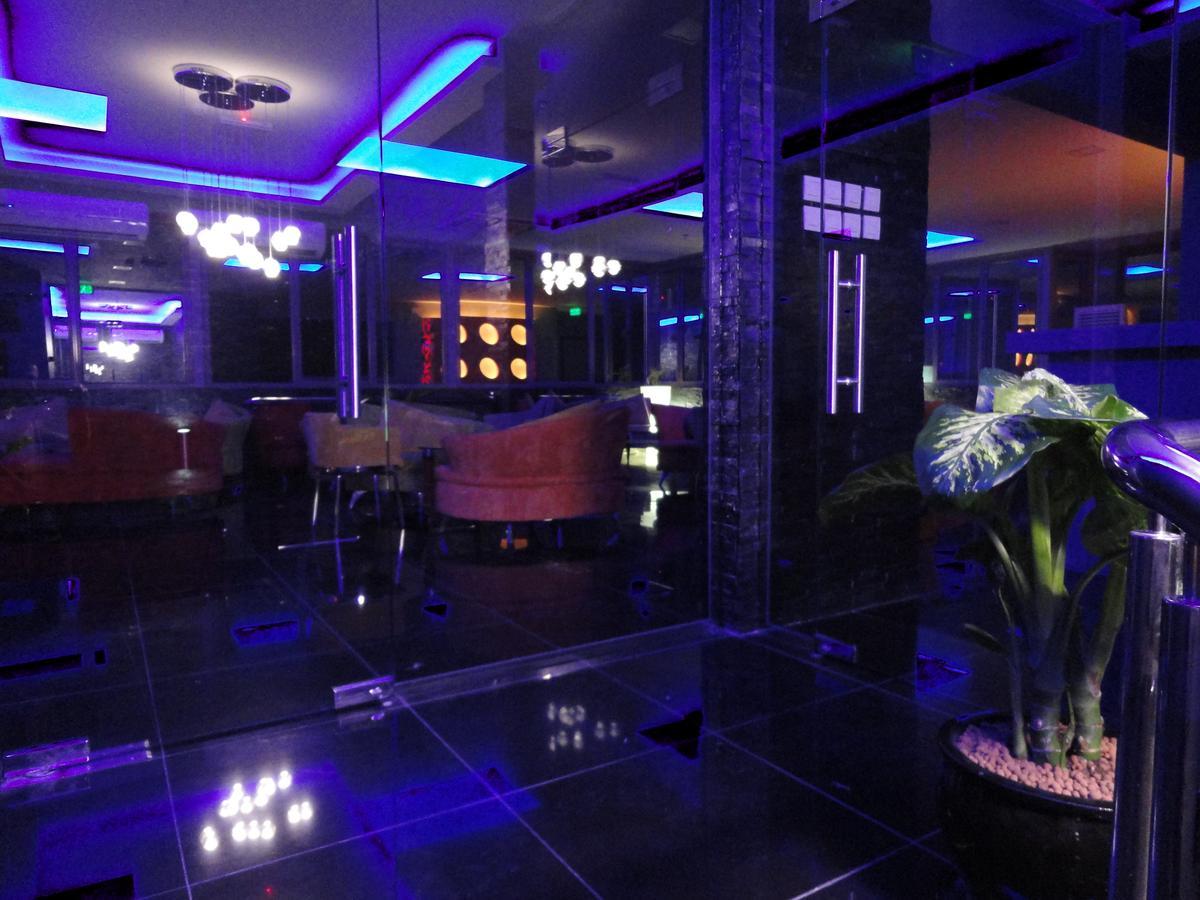 Al Andalus Plaza Hotel Manama Exterior foto